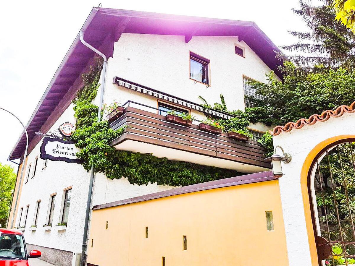 Helenental Pension & Apartments Baden Exterior photo